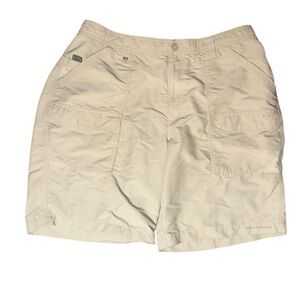 Tan and cream Columbia Performance Fishing Gear PFG Shorts #PFG #columbia